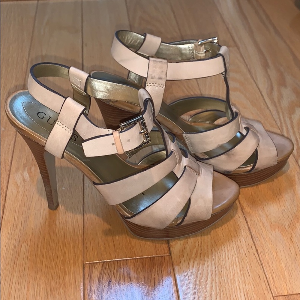 Guess pumps!